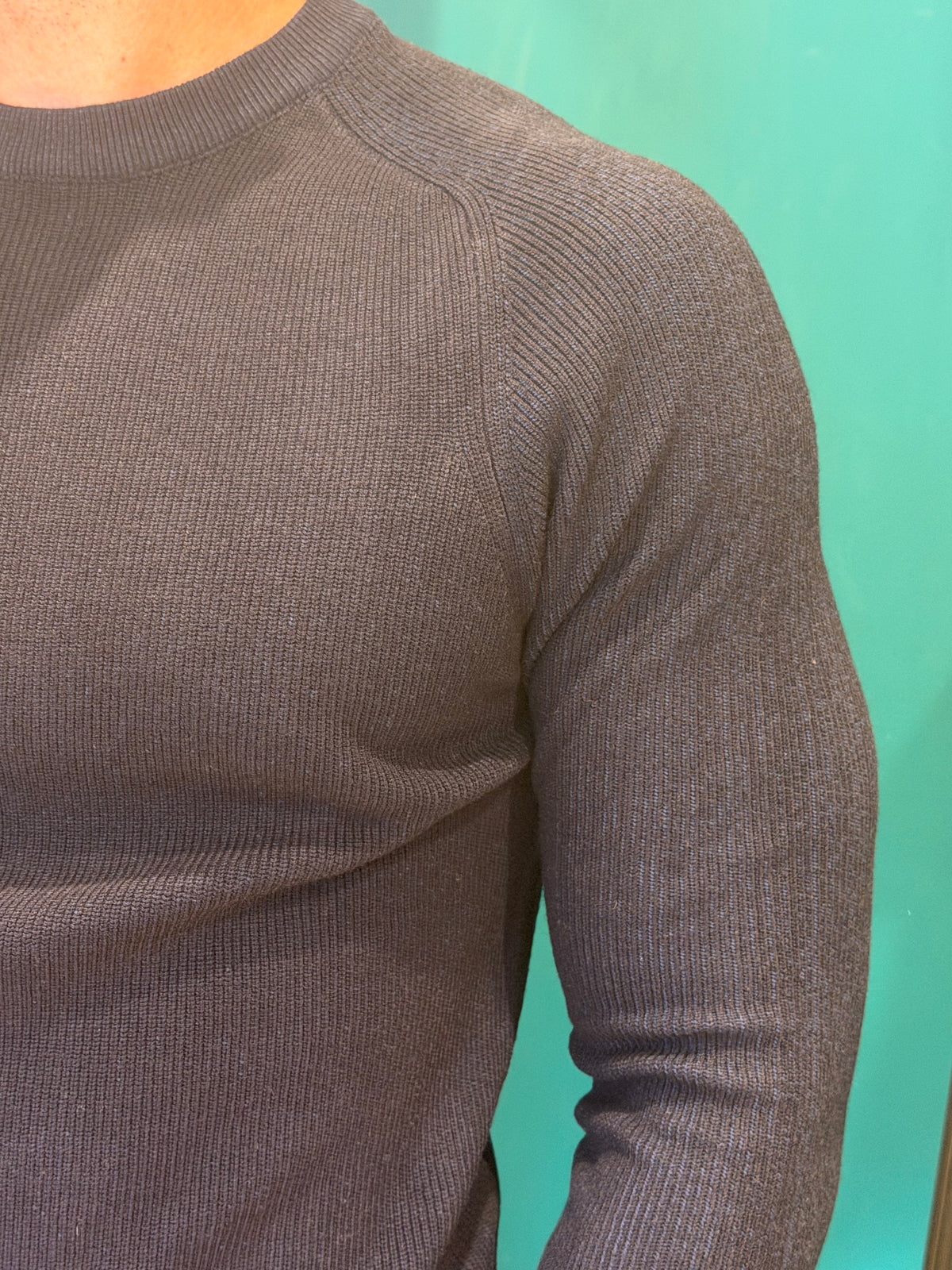 Maglione girocollo costine sottili blu notte