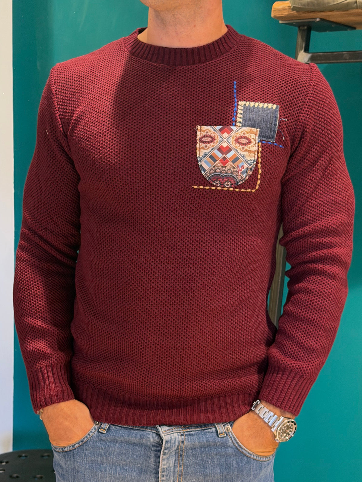 Maglione girocollo taschino bordeaux