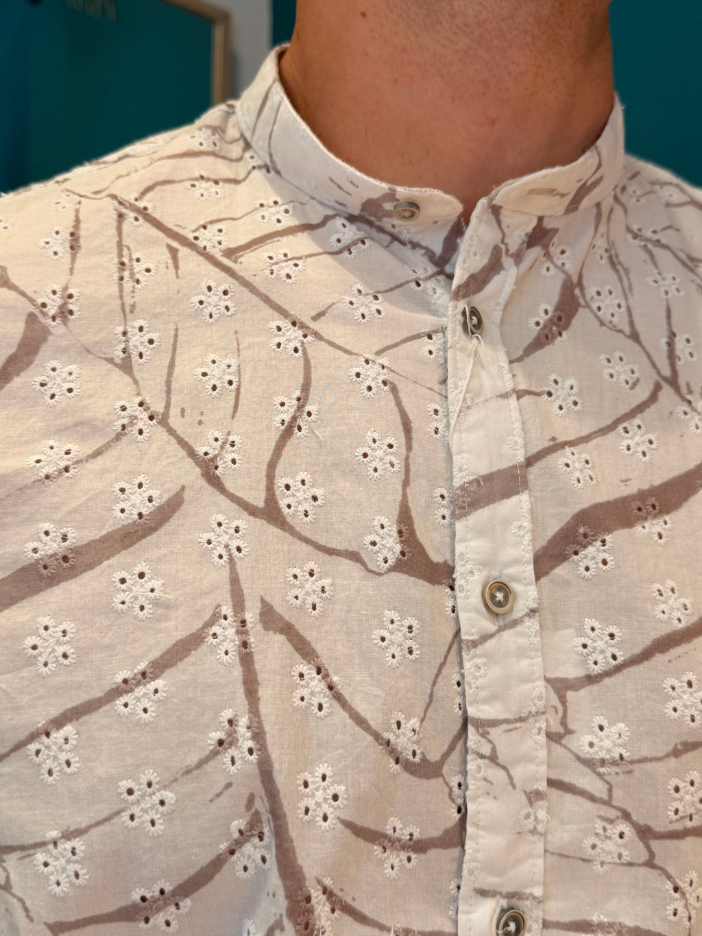 Camicia sangallo foglie