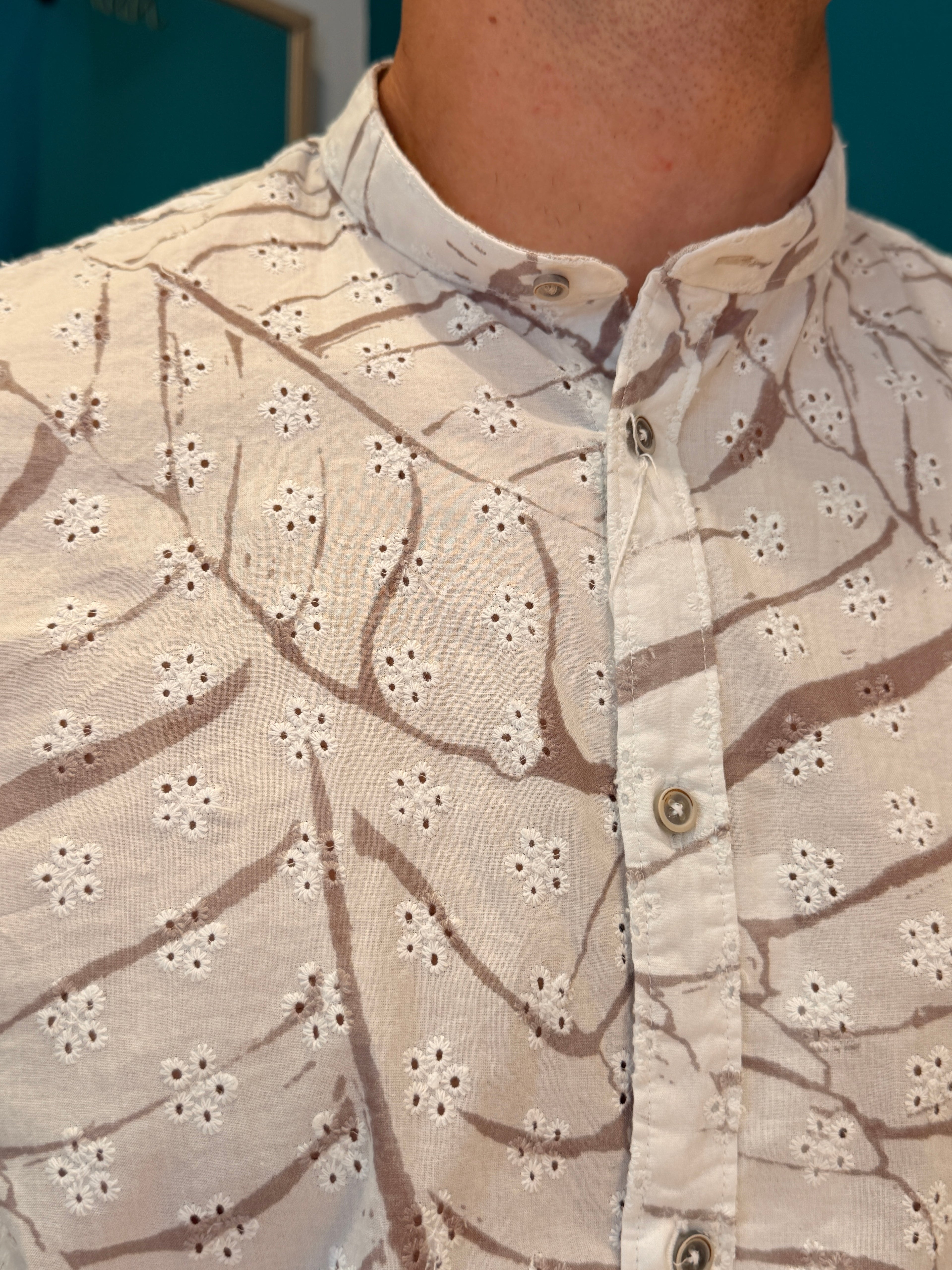 Camicia sangallo foglie