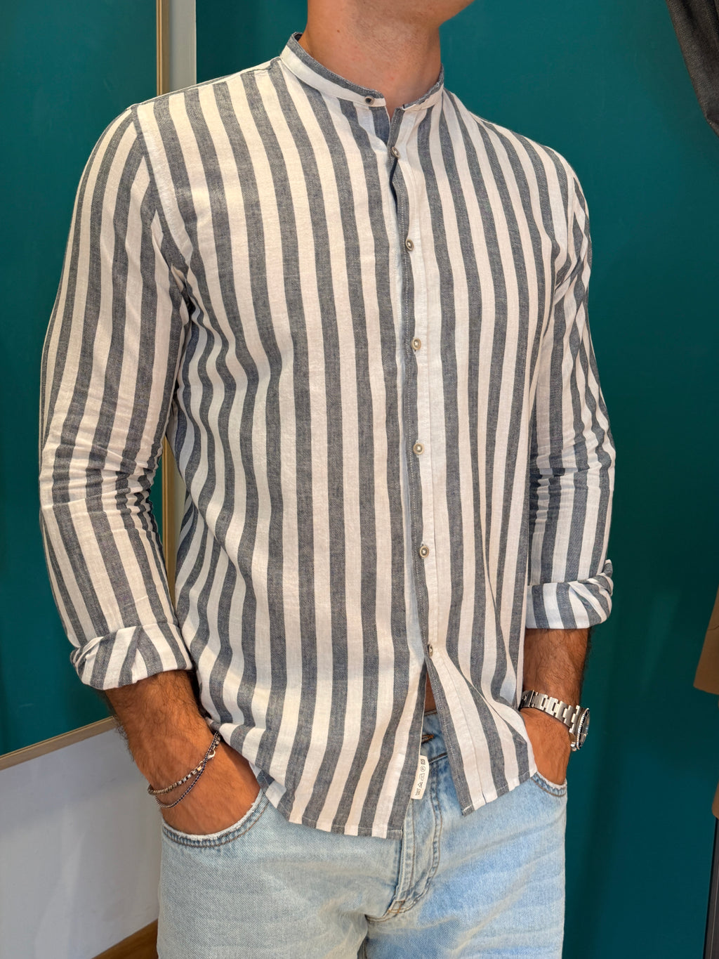 Camicia Righe Ampie Collo Coreano Grigio