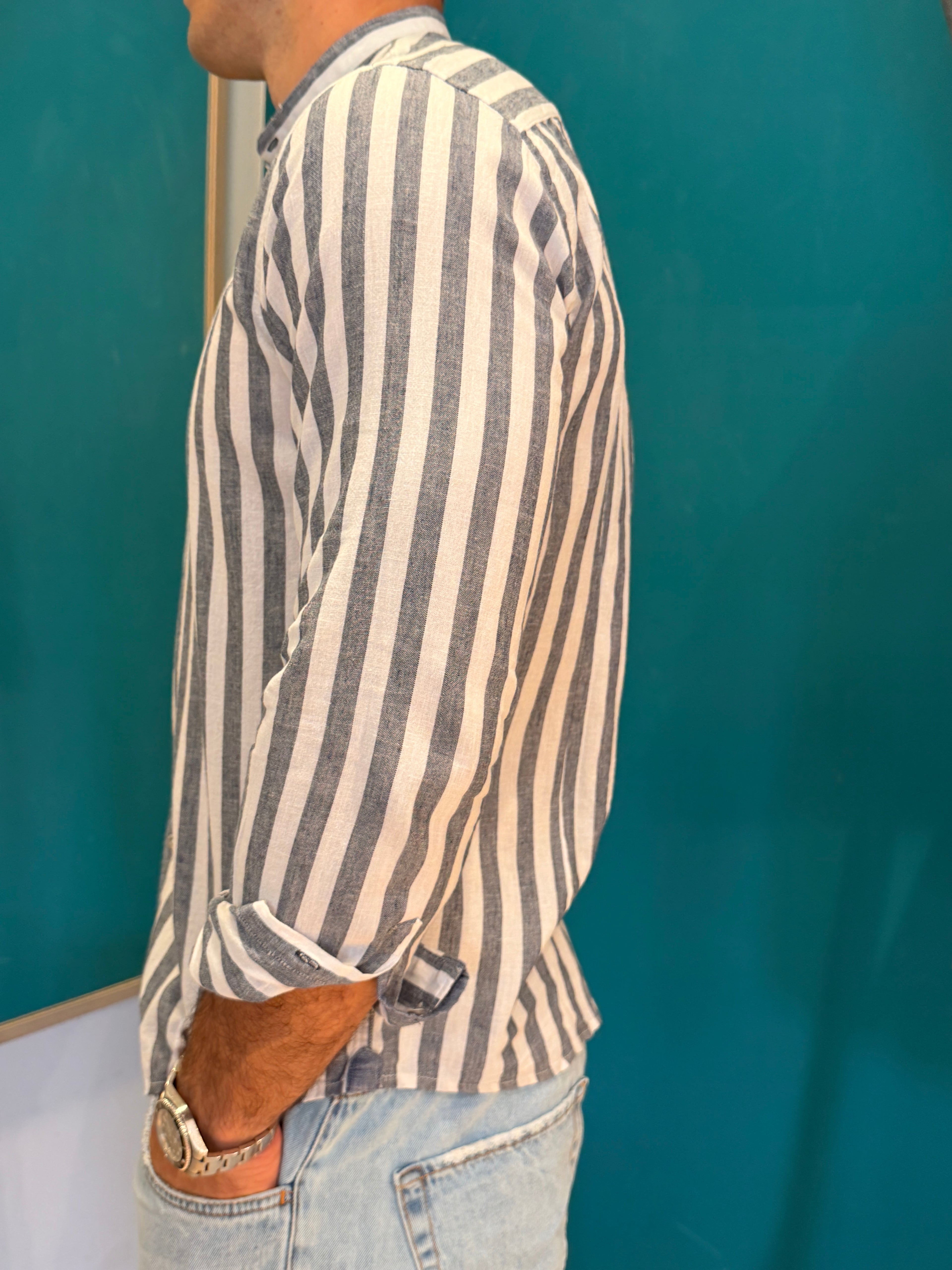 Camicia Righe Ampie Collo Coreano Grigio