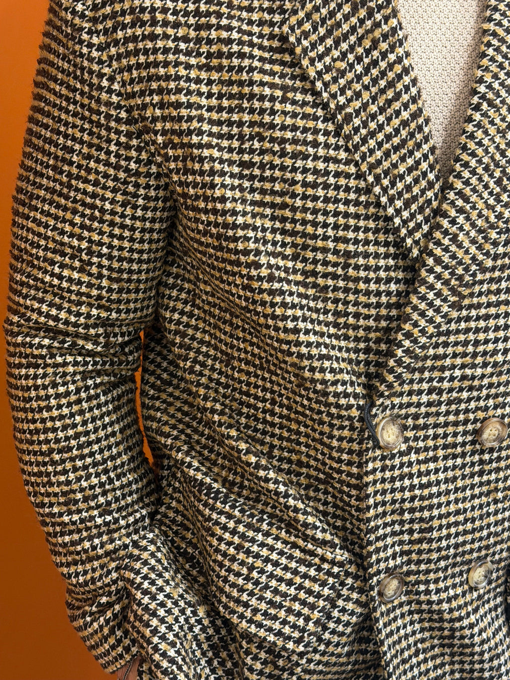 Cappotto doppiopetto pied-de-poule nero, senape e panna