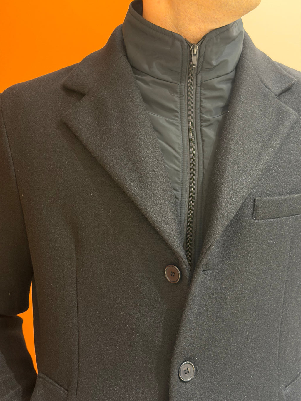 Cappotto monopetto blu notte con inserto imbottito