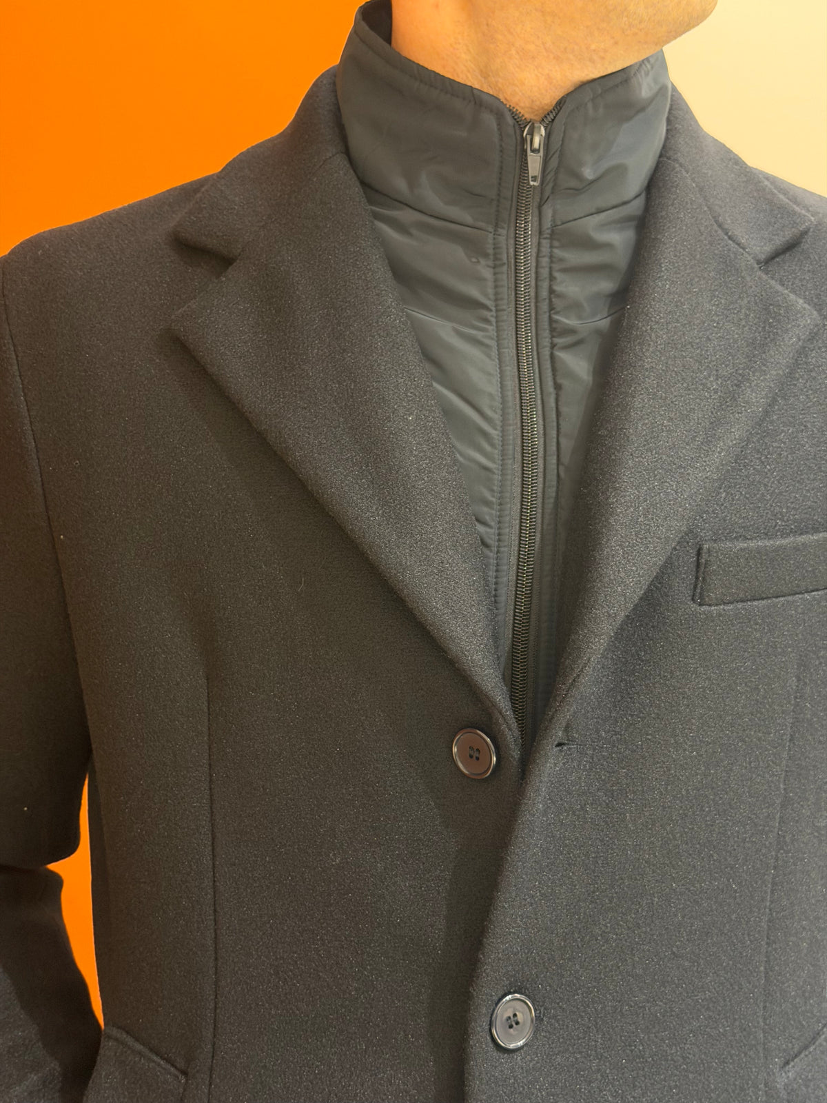 Cappotto monopetto blu notte con inserto imbottito