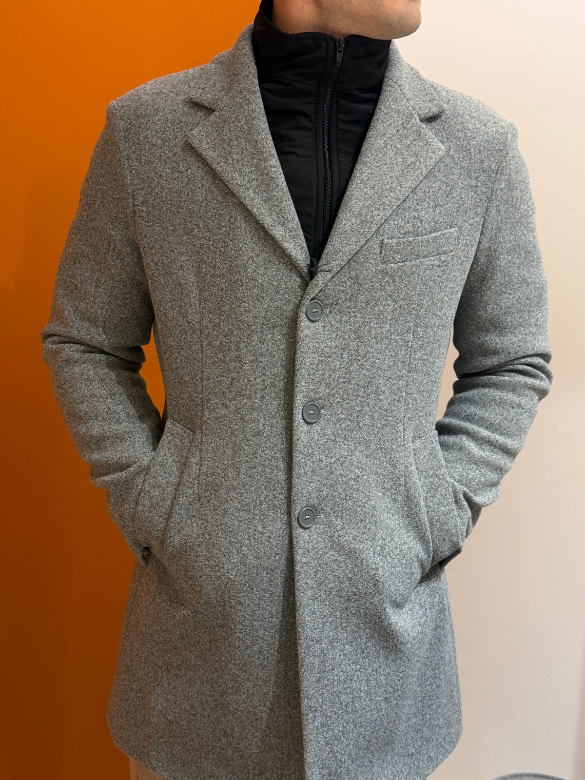 Cappotto monopetto grigio melange con pettorina a zip