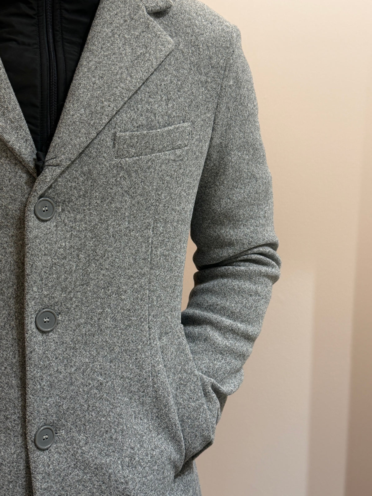 Cappotto monopetto grigio melange con pettorina a zip